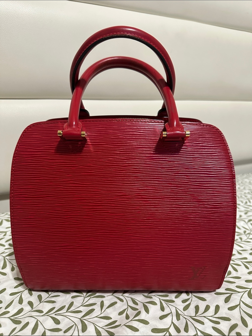 Louis Vuitton Epi Pont Neuf Handbag